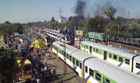 Wystawa taboru kolejowego na stacji Warszawa Gdańska podczas Dni Transportu Publicznego. 24 września 2006 r. Fot. Jerzy Szeliga.

Sygnatura: CD38/14.