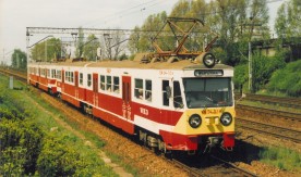 Elektryczny zespół trakcyjny EN94-03 w barwach Warszawskiej Kolei Dojazdowej przed...