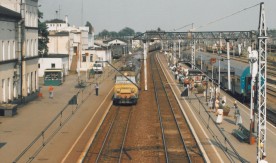 Stacja kolejowa w Krzyżu. 19.08.1995 r. Fot. Jerzy Szeliga.

Sygnatura:...